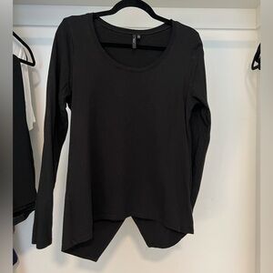 Joes Jeans Womens Scoop Neck Long Sleeve Open Back Slit Top Tee Black Medium